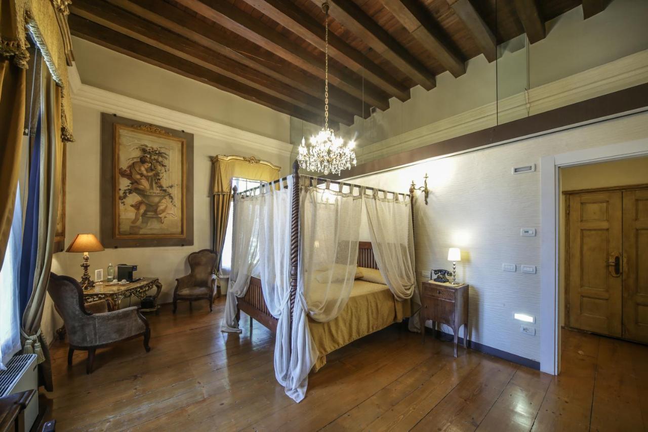 Relais Castello Bevilacqua מראה חיצוני תמונה