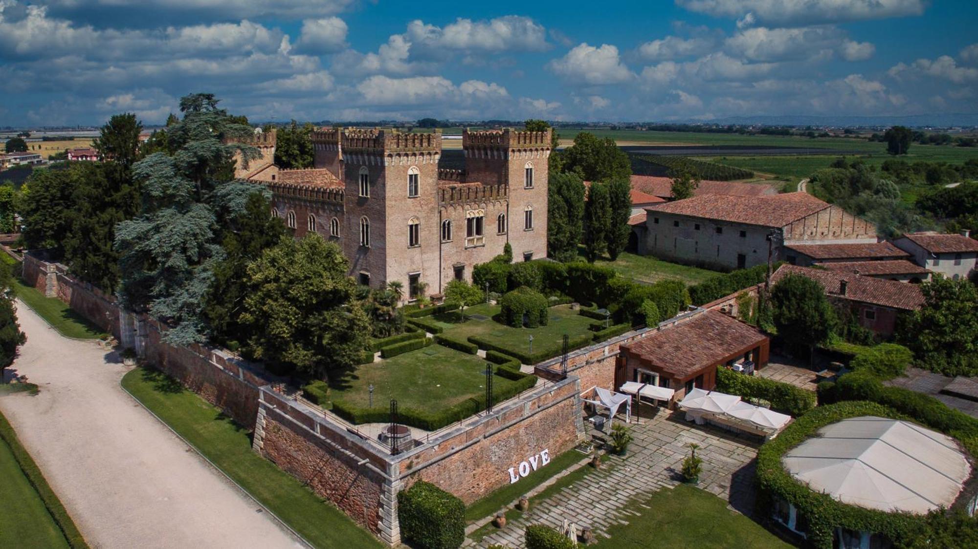 Relais Castello Bevilacqua מראה חיצוני תמונה