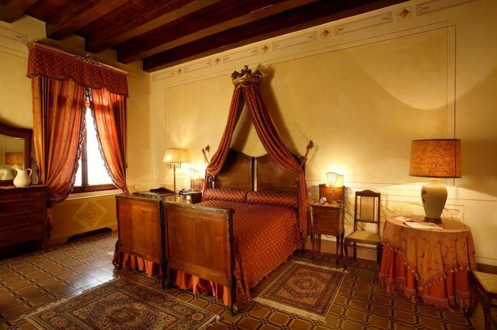 Relais Castello Bevilacqua מראה חיצוני תמונה